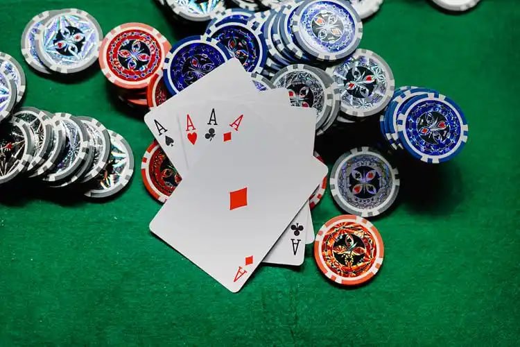 Người chơi truy cập 23win com trên điện thoại di động